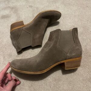 Lucky Brand Women's Taupe Suede Ankle Boots